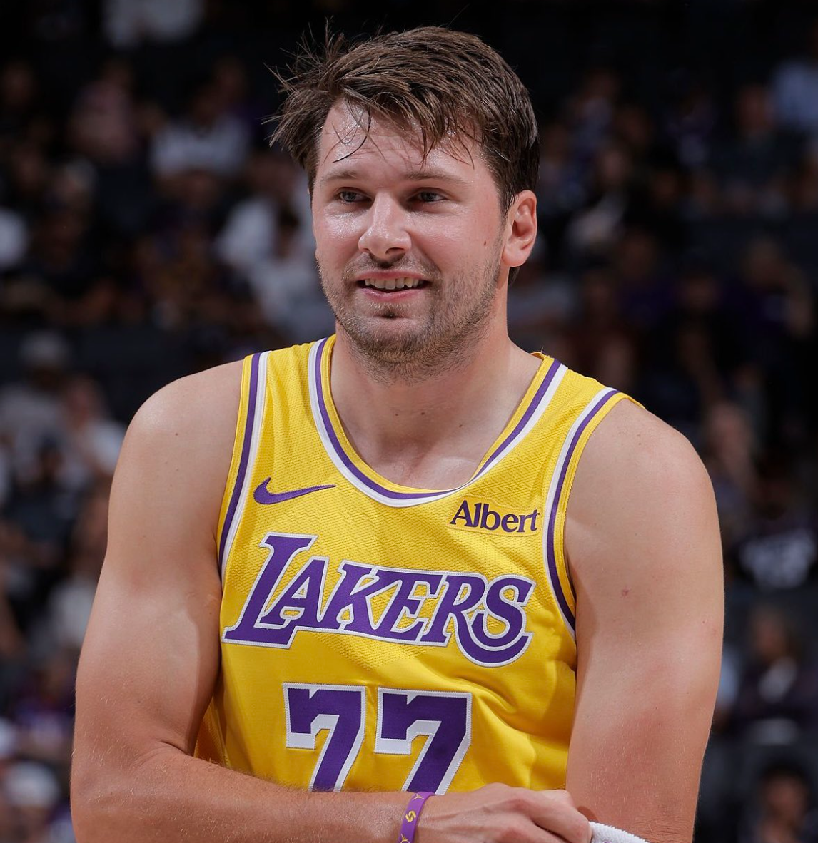Góc Nhìn 11WIN: 16 phút nổ 22 điểm! Doncic tấn công không lối cản nhưng liên tiếp mắc lỗi sơ đẳng, cân nặng thành rào cản lớn nhất tới MVP
