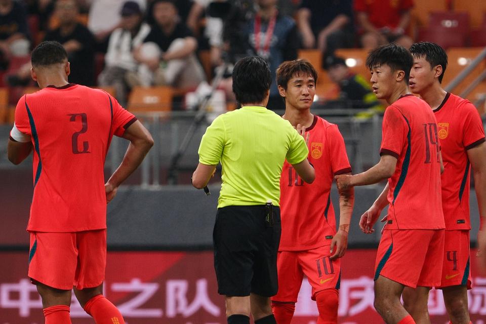 Góc Nhìn 11WIN: Mất bình tĩnh! Vi Thế Hào 31 tuổi cố ý thú